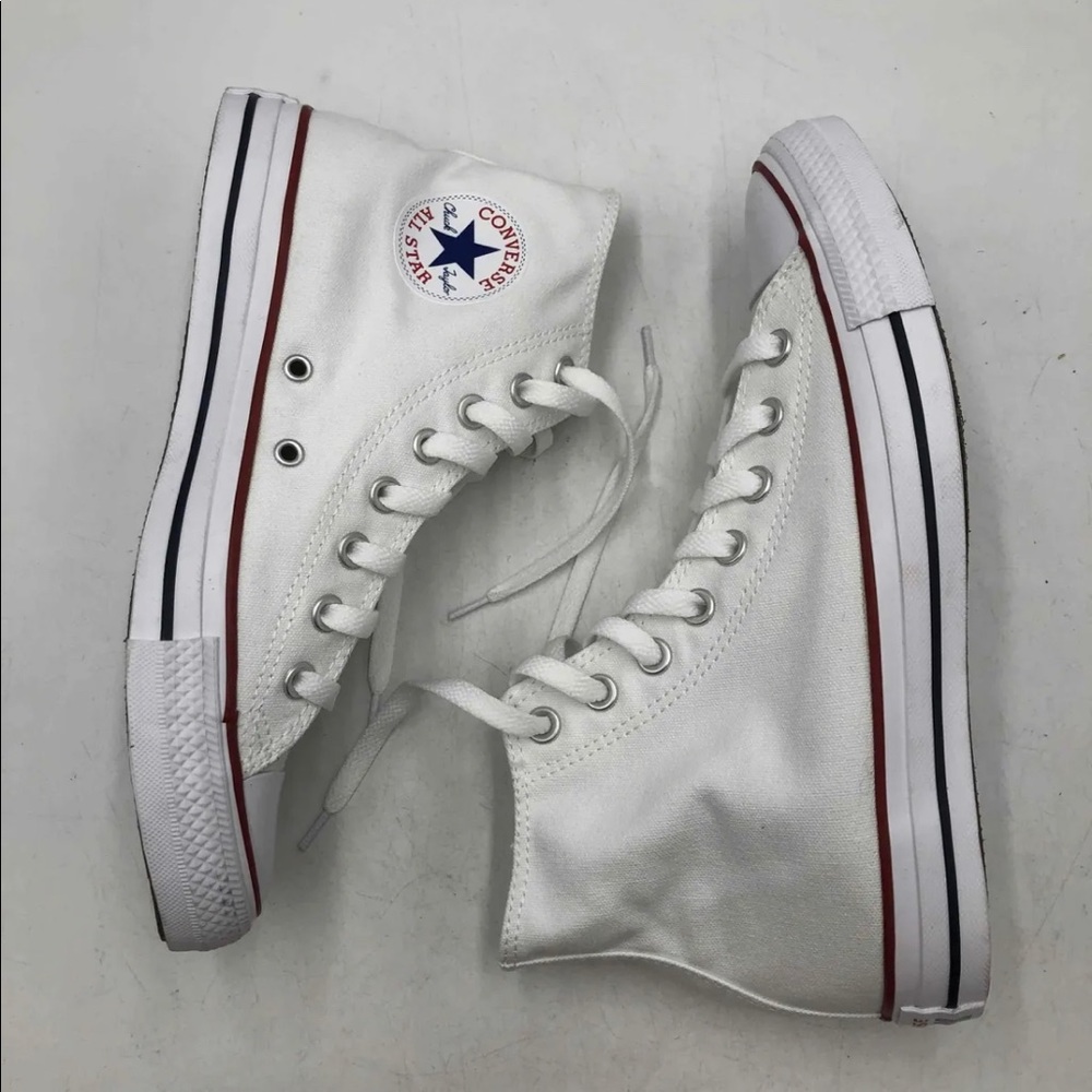 Converse sneakers 👟